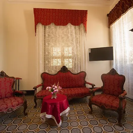 Le Torri بيت ضيافة تراباني